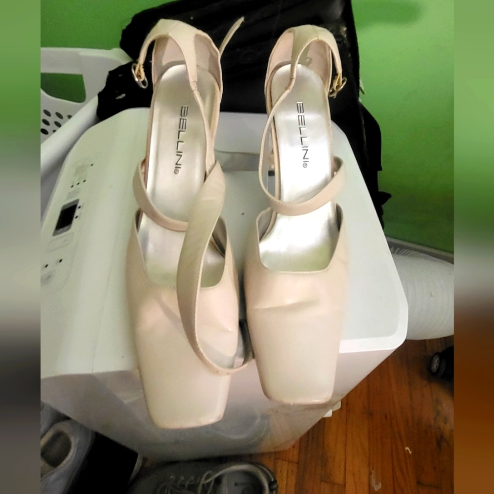 Cream heels size 9